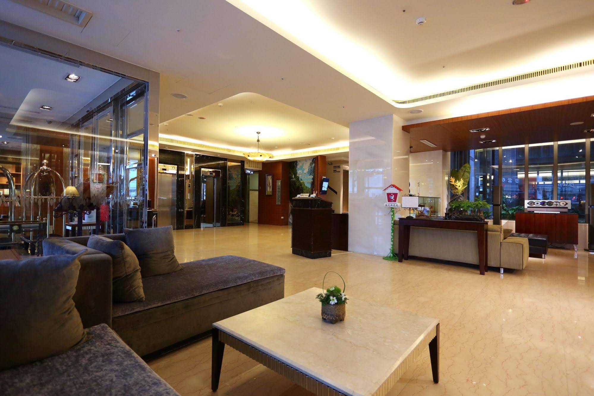 Azure Hotel Hualien Extérieur photo